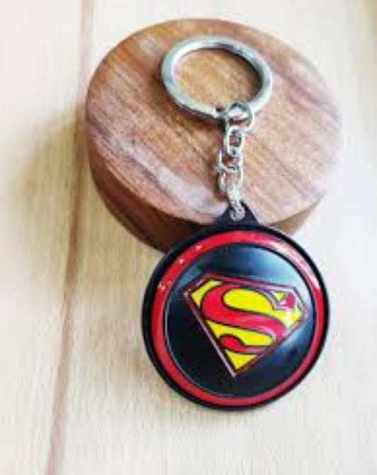 "Superman Logo Keychain - Embrace the Power of the Man of Steel!"