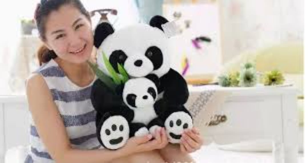 "Panda with Baby Panda Plush Set - A Heartwarming Duo for Cuddles and Play!"